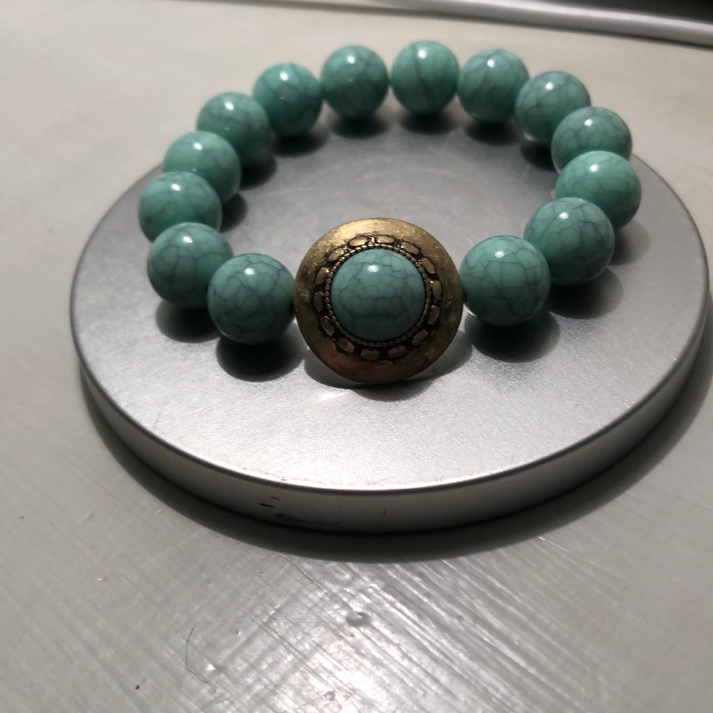 Aqua stretch bracelet